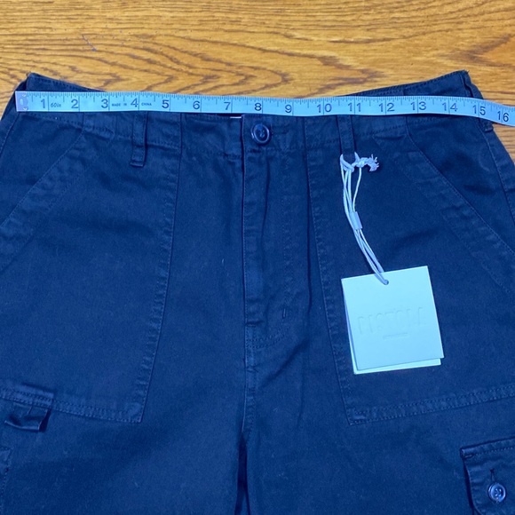 NWT Pistola Cassie High Rise Cargo Pants Size 28 Black Cotton Straight Leg - Picture 4 of 15
